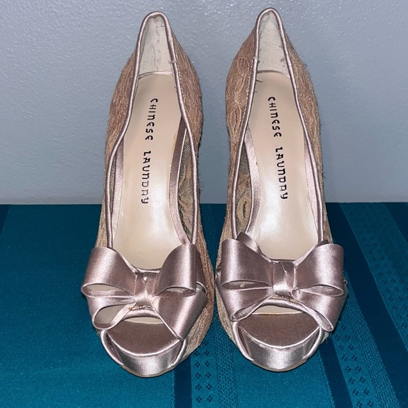 🔥CHINESE LAUNDRY 8.5 LACE SHOES🔥 - Picture 4 of 11